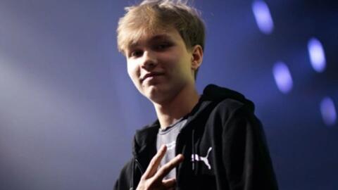 球队通过招 球队通过招