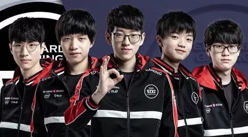 雄正式宣告 雄正式宣告